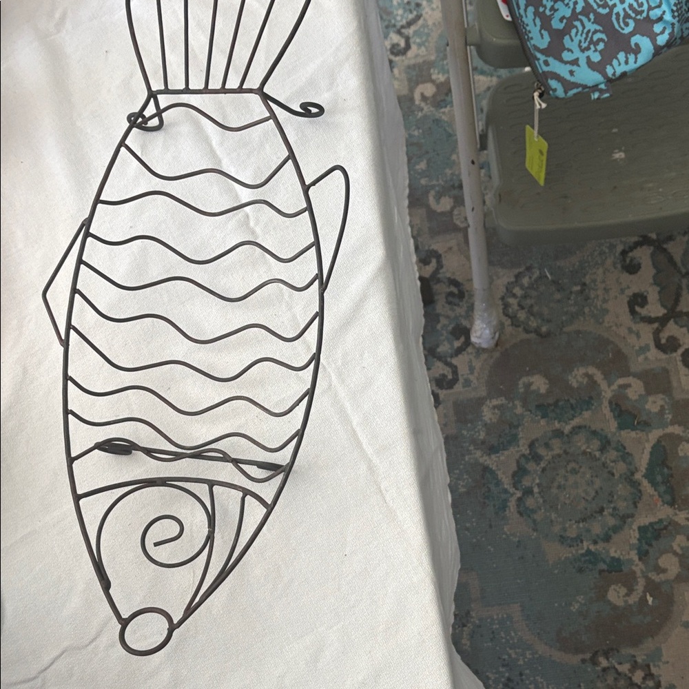 Decorative Black Wire Fish Bowl on legs